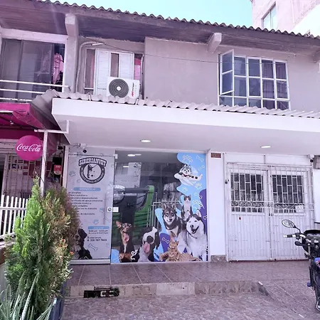 Luxury Ctg Near Cold Ac & Hot Water *