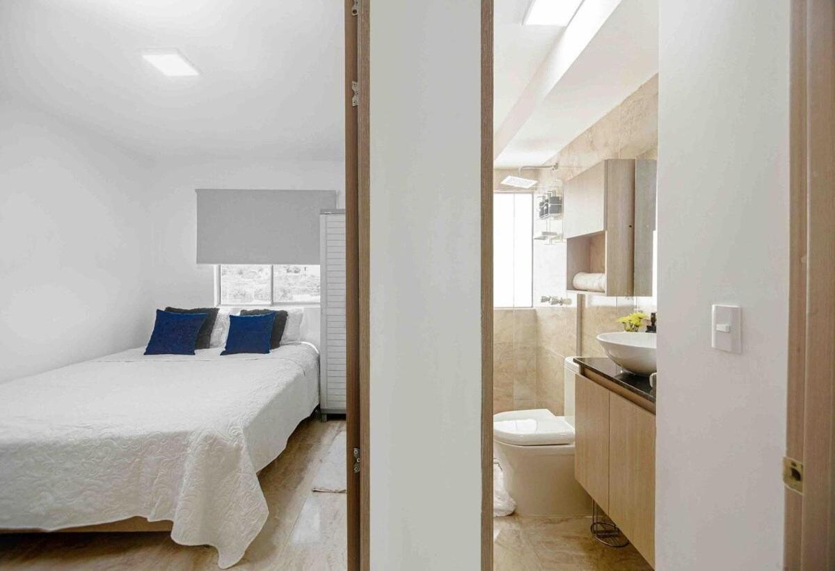 Apartment Luxury Ctg Near Cold Ac & Hot Water *